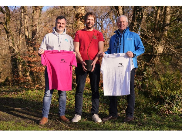 left to right, Iarla Hughes (Chief Financial Officer of Manx Telecom), Falk Horning (Chairperson of the Isle of Man Woodland Trust), Raymond Cox (Race Director, Parish Walk).